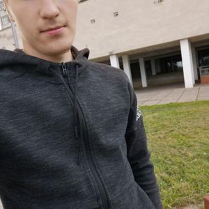Парни в Череповце: Artem, 24 - ищет девушку из Череповца