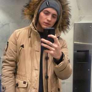 Парни в Пскове: Максим, 29 - ищет девушку из Пскова