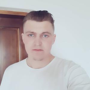 Парни в Черновцах: Иван, 28 - ищет девушку из Черновиц