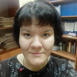 Девушки в Якутске: Валерия, 38 - ищет парня из Якутска