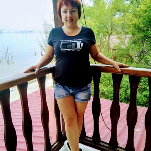 Девушки в Саратове: Наталья, 44 - ищет парня из Саратова