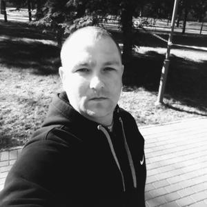 Михаил, 38 лет, Псков