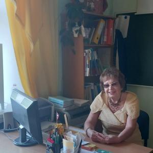 Девушки в Гатчине: Мила, 63 - ищет парня из Гатчины