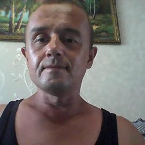 Парни в Белебее: Ильнурчик, 46 - ищет девушку из Белебея