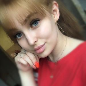 Девушки в Ульяновске: Алина, 27 - ищет парня из Ульяновска