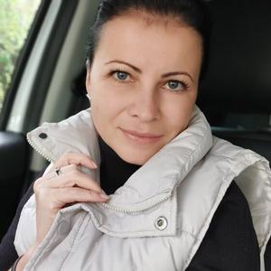 Девушки в Минске (Беларусь): Марина, 41 - ищет парня из Минска (Беларусь)