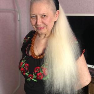 Девушки в Мурманске: Клавдия, 71 - ищет парня из Мурманска