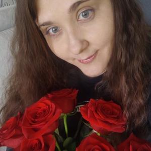 Девушки в Бобруйске: Татьяна, 35 - ищет парня из Бобруйска