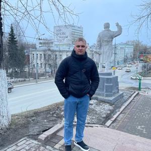 Парни в Томске: Виталик, 24 - ищет девушку из Томска