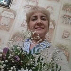 Девушки в Уфе (Башкортостан): Аурелия, 58 - ищет парня из Уфы (Башкортостан)