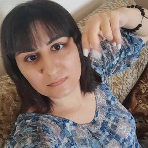 Девушки в Ереване: Viktoria, 37 - ищет парня из Еревана