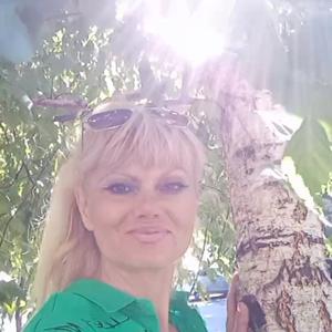 Девушки в Новороссийске: Татьяна, 54 - ищет парня из Новороссийска