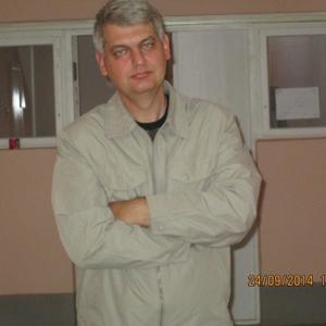 Парни в Стерлитамаке (Башкортостан): Олег, 53 - ищет девушку из Стерлитамака (Башкортостан)