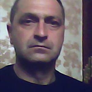 Руслан, 47 лет, Брянск