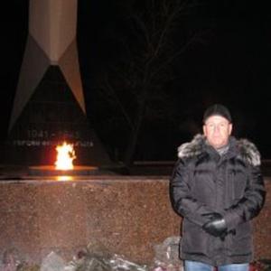 Парни в Южно-Сахалинске: Владимир, 59 - ищет девушку из Южно-Сахалинска