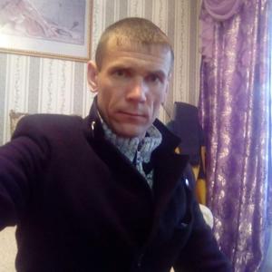 Денис, 37 лет, Магадан