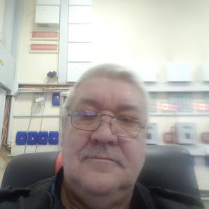 Юрий, 61 год, Санкт-Петербург