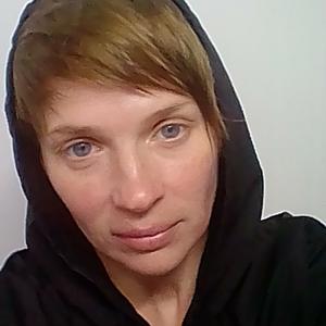 Парни в Саратове: Ирина, 43 - ищет девушку из Саратова