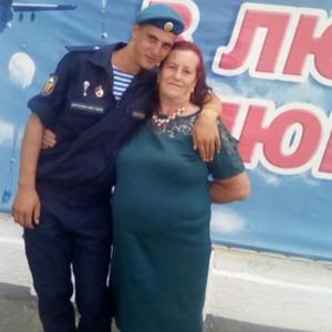 Девушки в Волгограде: Зинаида, 71 - ищет парня из Волгограда