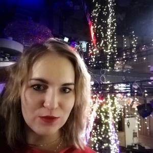 Девушки в Новокузнецке: Елена, 34 - ищет парня из Новокузнецка