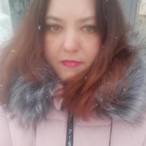 Девушки в Ноябрьске: Татьяна, 42 - ищет парня из Ноябрьска