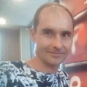 Виктор, 46 лет, Волгоград