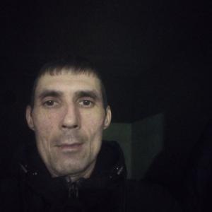 Парни в Новокузнецке: Серафим, 46 - ищет девушку из Новокузнецка