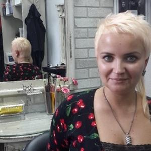 Девушки в Мурманске: Валерия, 44 - ищет парня из Мурманска