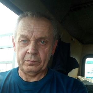 Виталий, 60 лет, Новосибирск