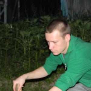 Парни в Твери: Максим Васильев, 43 - ищет девушку из Твери