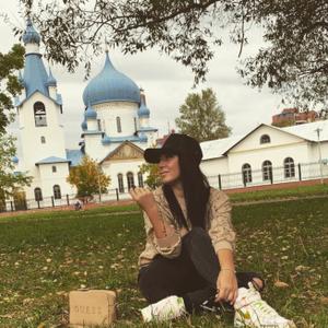 Девушки в Санкт-Петербурге: Алена, 31 - ищет парня из Санкт-Петербурга