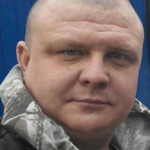 Парни в Старый Осколе: Vasya Chizhov, 46 - ищет девушку из Старый Оскола
