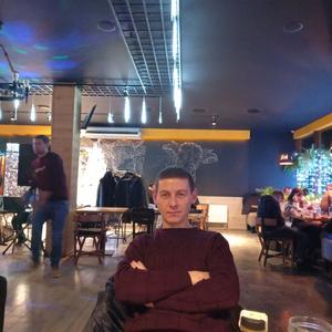 Парни в Нижневартовске: Юрий, 33 - ищет девушку из Нижневартовска