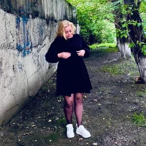Девушки в Новокузнецке: Дарья, 34 - ищет парня из Новокузнецка