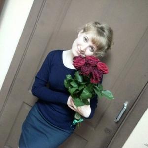 Девушки в Ижевске: Катерина, 30 - ищет парня из Ижевска