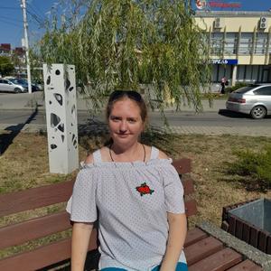 Девушки в Абинске: Татьяна, 37 - ищет парня из Абинска