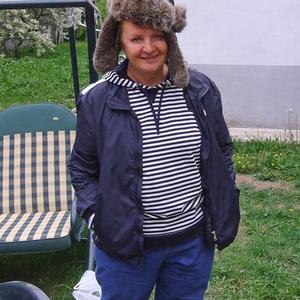 Ирина, 68 лет, Москва
