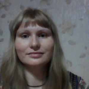 Девушки в Арсеньеве: Алена, 31 - ищет парня из Арсеньева