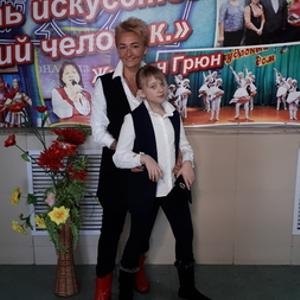 Девушки в Новосибирске: Еленка, 48 - ищет парня из Новосибирска