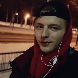 Парни в Браславе: Денис, 27 - ищет девушку из Браслава