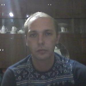 Парни в Пскове: Юрий Алексеев, 40 - ищет девушку из Пскова