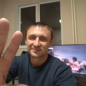 Парни в Омске: Виталий, 45 - ищет девушку из Омска