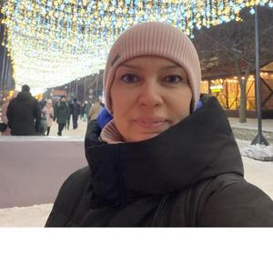 Девушки в Омске: Lila, 44 - ищет парня из Омска