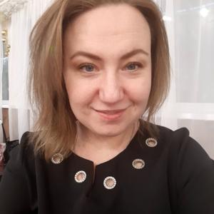 Девушки в Тольятти: Марина, 41 - ищет парня из Тольятти