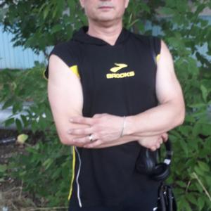 Парни в Челябинске: Рустам, 46 - ищет девушку из Челябинска