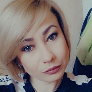 Девушки в Курганинске: Виктория Швицова, 38 - ищет парня из Курганинска