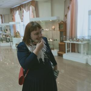 Девушки в Томске: Саша, 37 - ищет парня из Томска