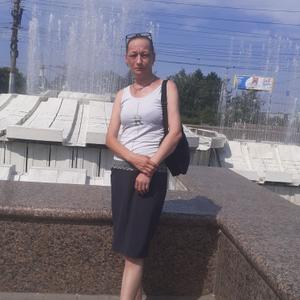 Девушки в Омске: Надежда, 45 - ищет парня из Омска