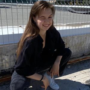 Девушки в Тольятти: Екатерина, 18 - ищет парня из Тольятти