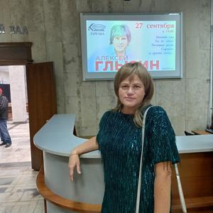 Девушки в Ульяновске: Марина, 55 - ищет парня из Ульяновска